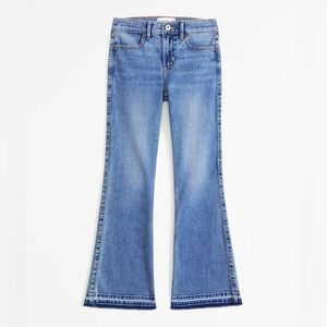 Abercrombie Kids Medium Wash Flared Jeans - size 5-6 LONG